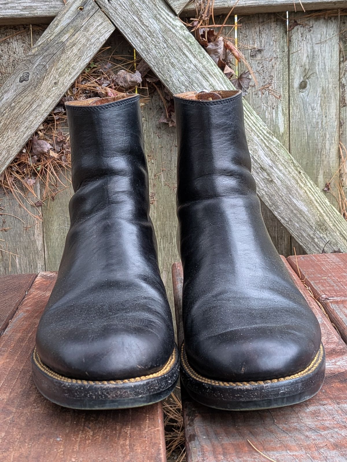 Photo by jacktheenthusiast on November 5, 2025 of the Fortis Boots Whole Cut Back Zipper Boots in Overdyed Black Indonesian Leather.