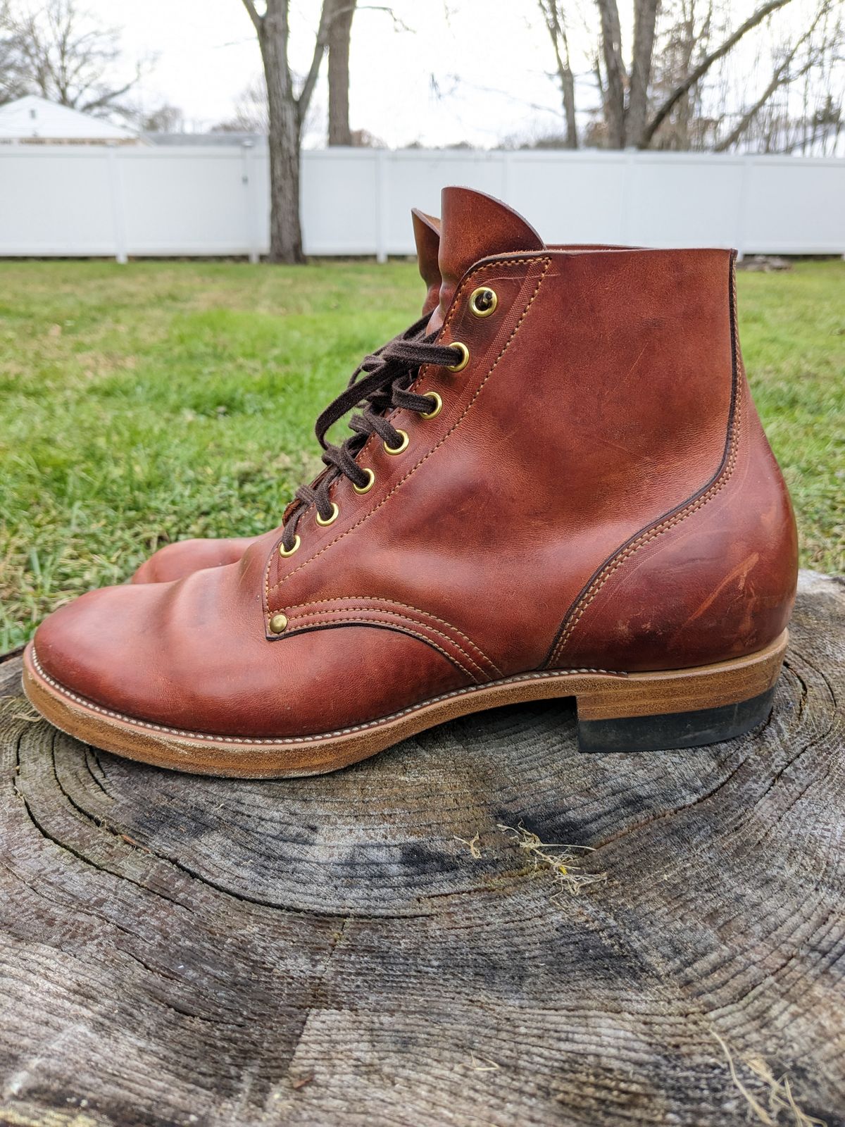 Photo by jacktheenthusiast on December 5, 2023 of the Iron Boots The Great Escape in Guidi Brown Washed Horsebutt.