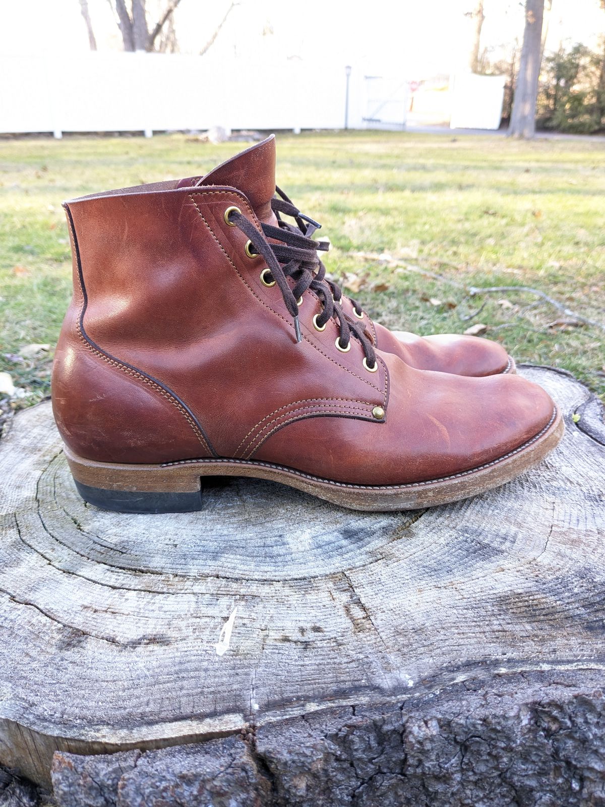 Photo by jacktheenthusiast on February 4, 2024 of the Iron Boots The Great Escape in Guidi Brown Washed Horsebutt.