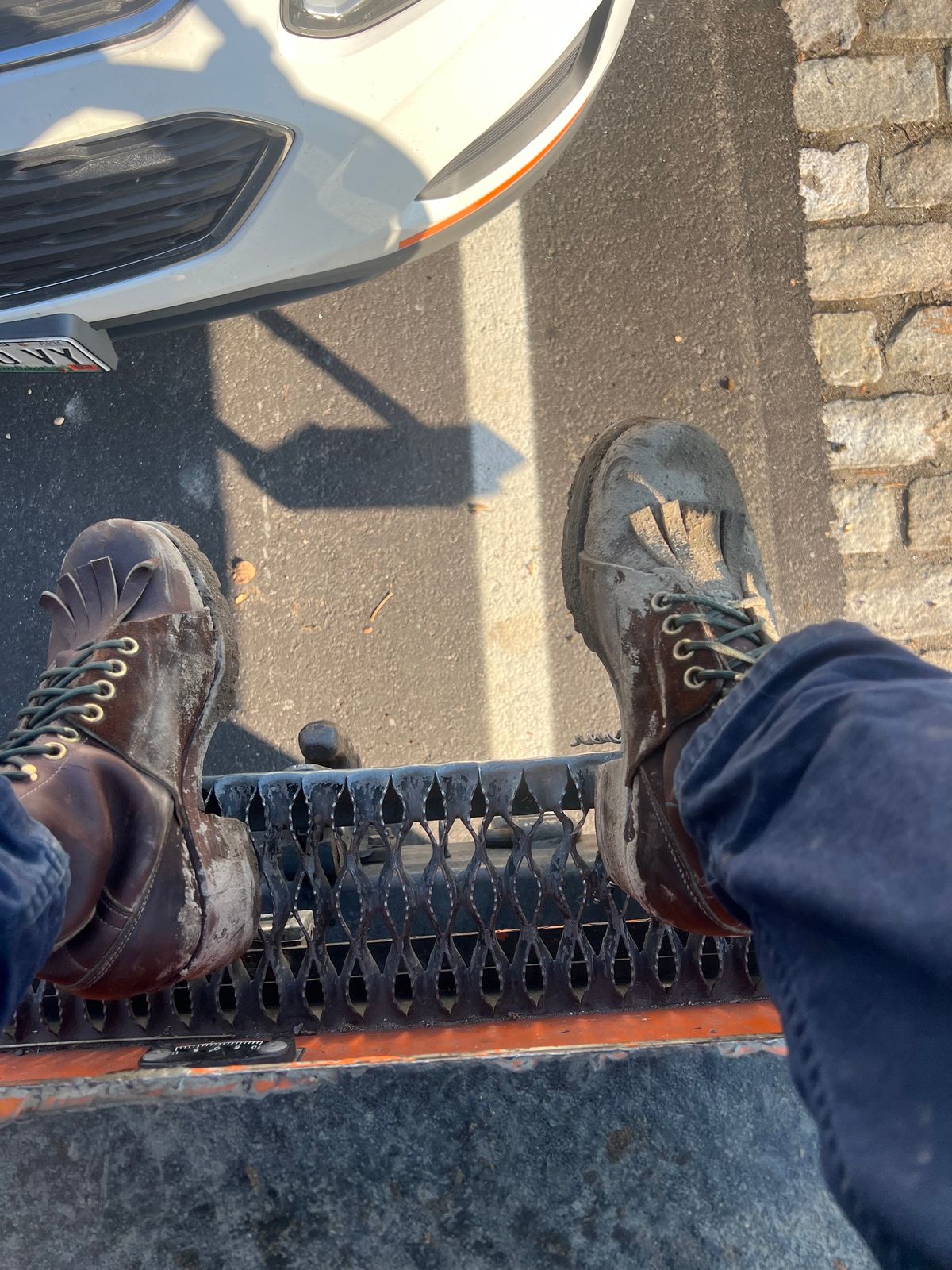 Photo by Davin.Gibiase on November 5, 2023 of the Dayton Boots Lineman (Vintage) in Seidel Ranger red.