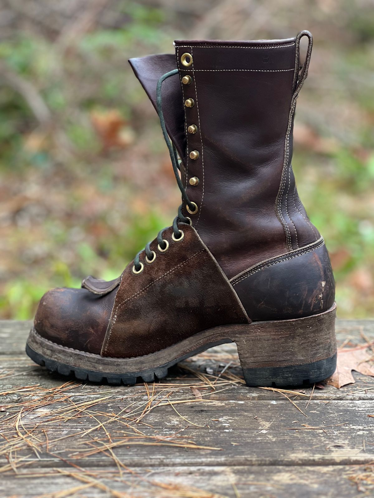 Photo by Davin.Gibiase on November 7, 2023 of the Dayton Boots Lineman (Vintage) in Seidel Ranger red.