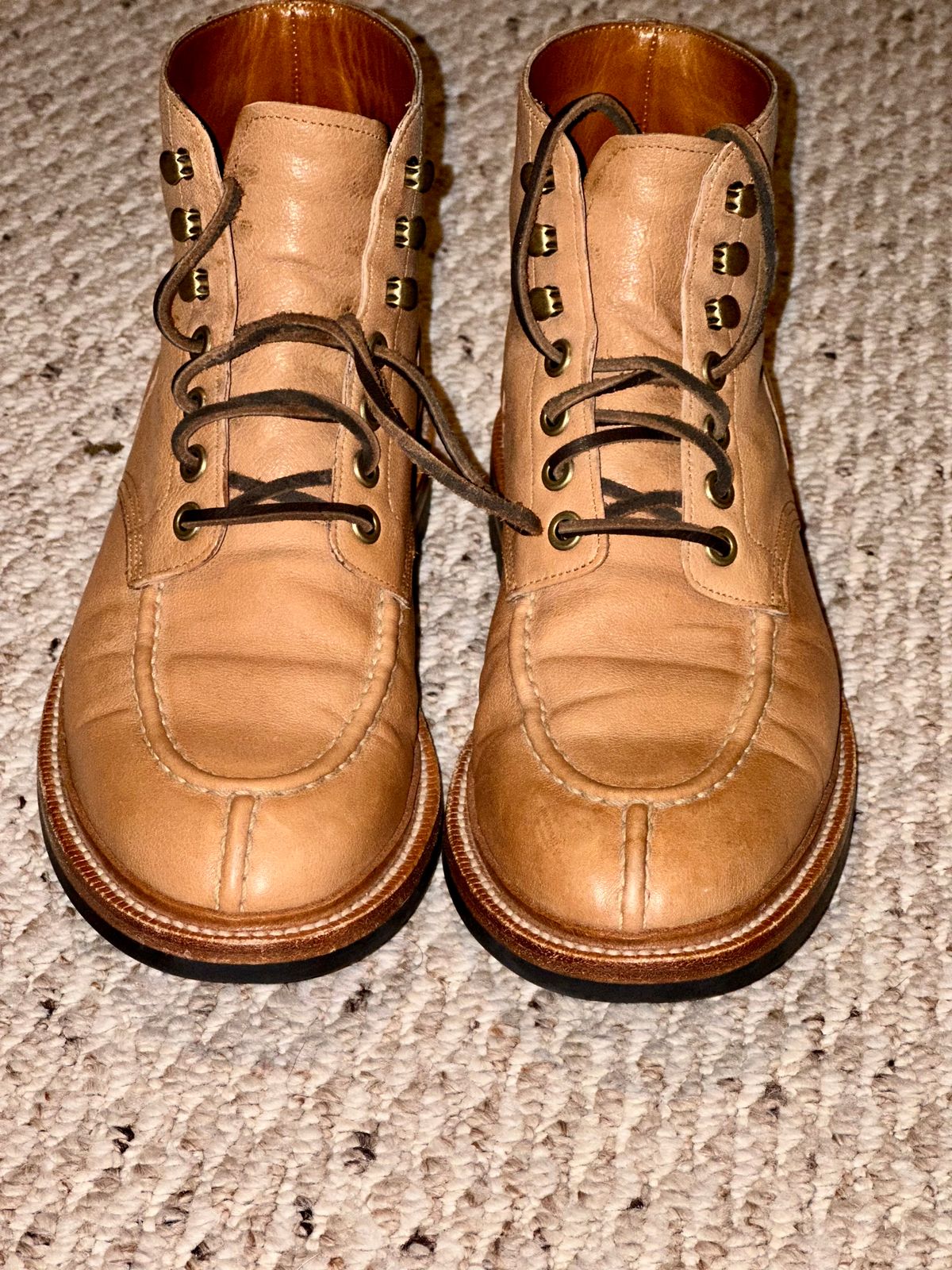 Photo by Wes on January 6, 2023 of the Grant Stone Ottawa Boot in Incas Natural Kangaroo.