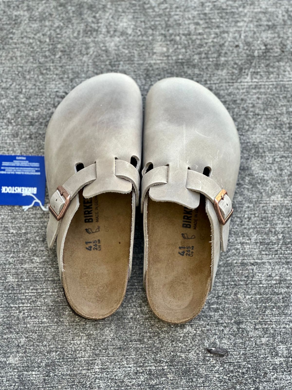 Photo by Wes on October 1, 2023 of the Birkenstock Boston in Tobacco Brown Oiled Leather.