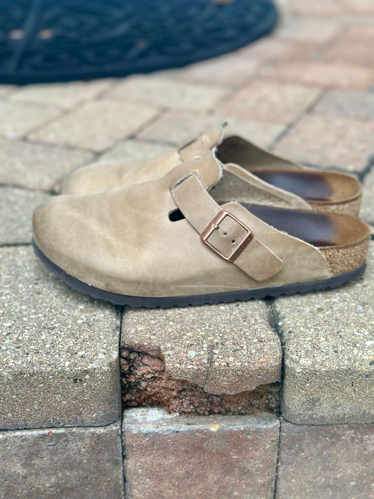 Photo by Wes on January 3, 2024 of the Birkenstock Boston in Tobacco Brown Oiled Leather.