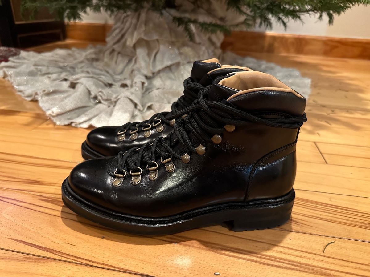 Photo by waltyboy on December 6, 2023 of the Meermin Hiking Boot in D'Annonay Black Calf.