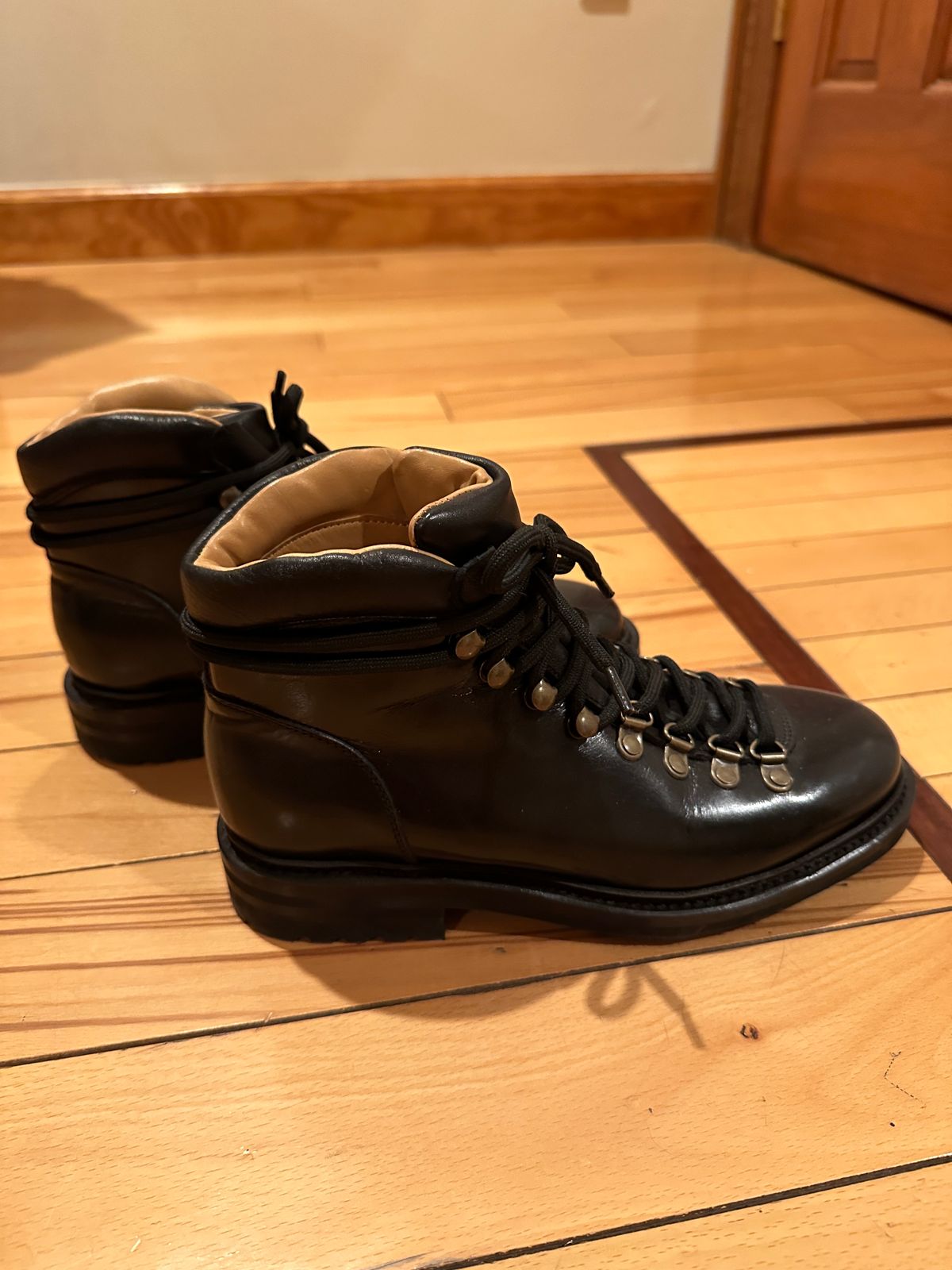 Photo by waltyboy on March 6, 2024 of the Meermin Hiking Boot in D'Annonay Black Calf.