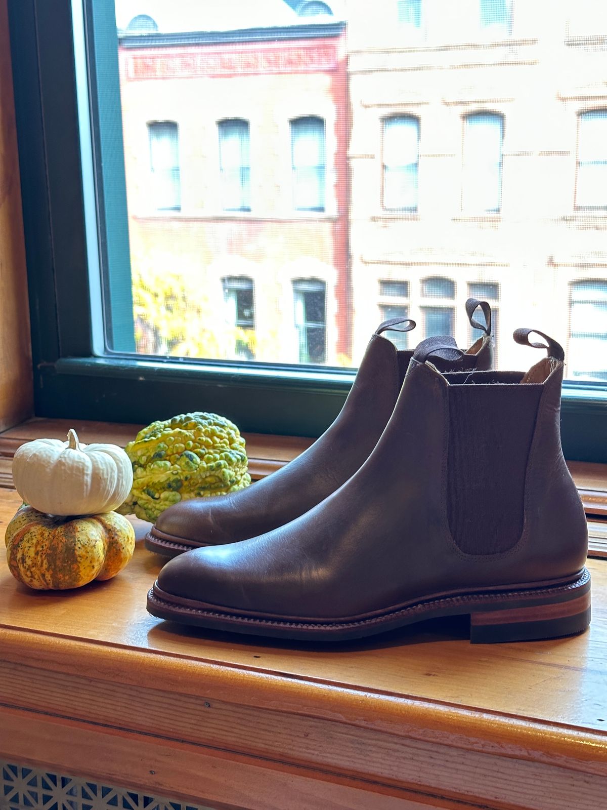 Photo by waltyboy on November 4, 2023 of the Meermin Chelsea Boot in Rust Waxy Calf.