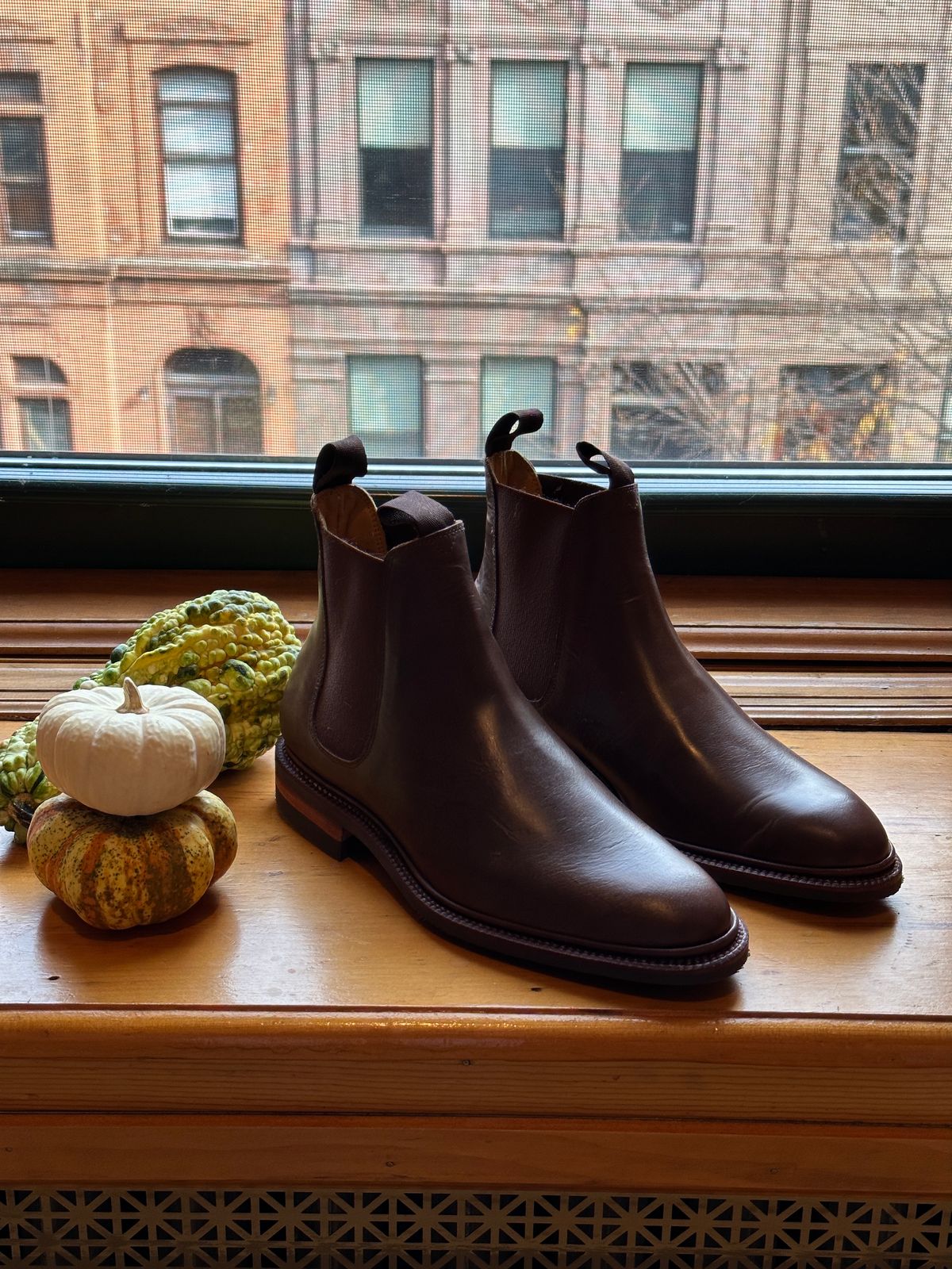 Photo by waltyboy on November 4, 2023 of the Meermin Chelsea Boot in Rust Waxy Calf.