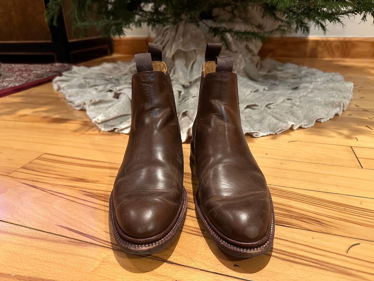 Photo by waltyboy on December 6, 2023 of the Meermin Chelsea Boot in Rust Waxy Calf.