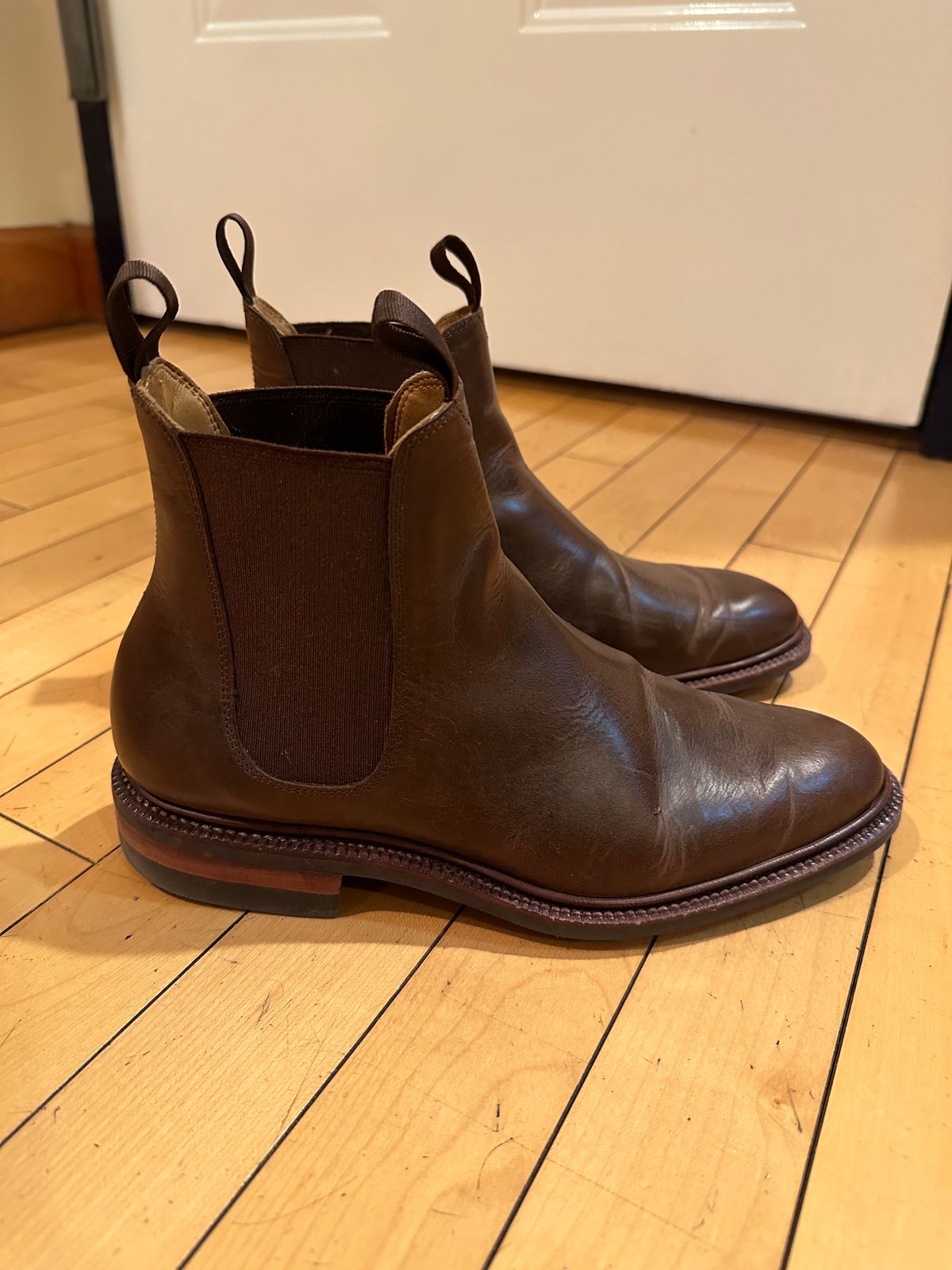 Photo by waltyboy on January 6, 2024 of the Meermin Chelsea Boot in Rust Waxy Calf.