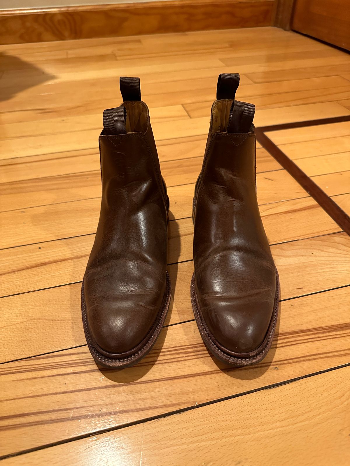 Photo by waltyboy on March 6, 2024 of the Meermin Chelsea Boot in Rust Waxy Calf.