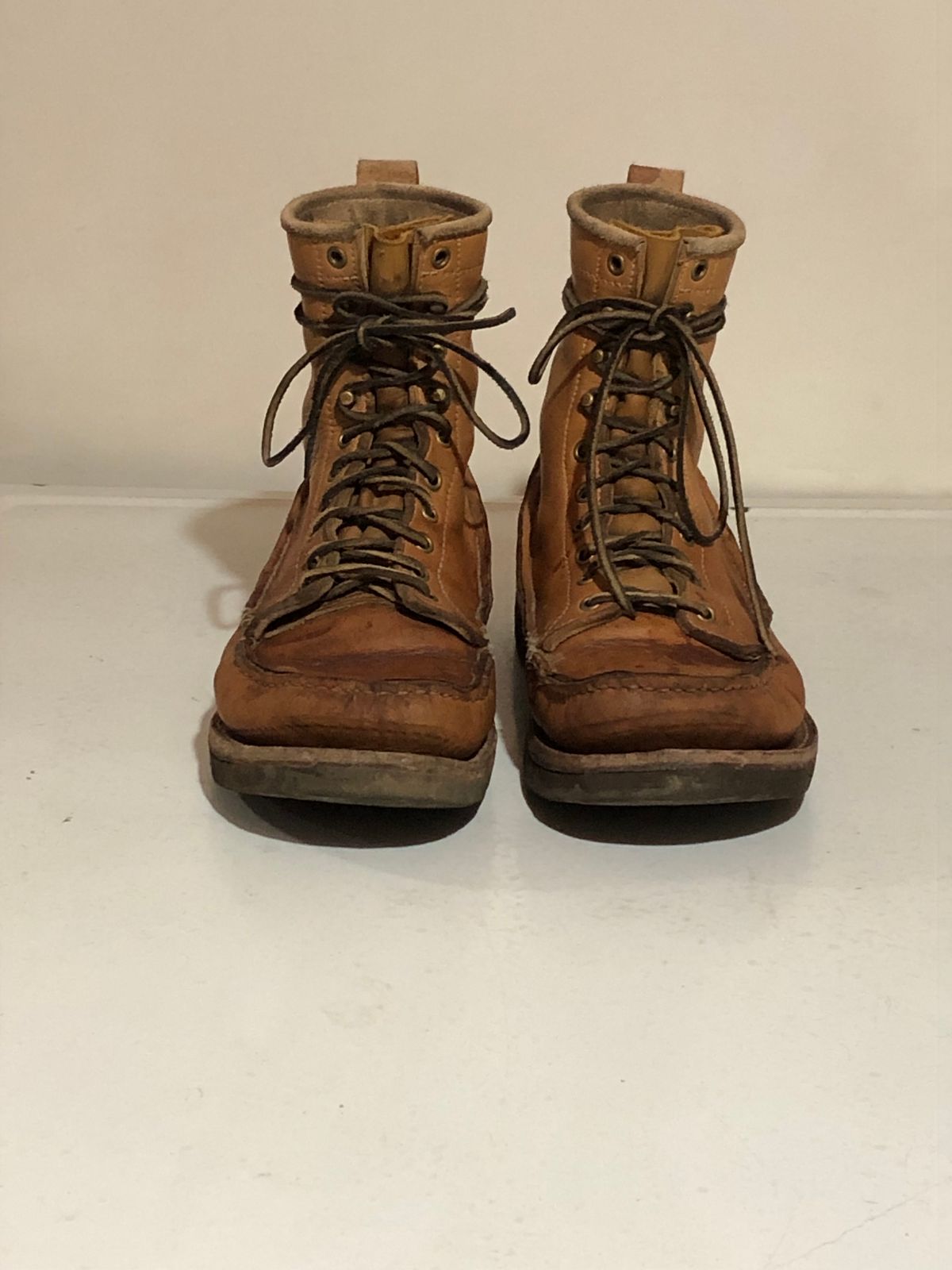 Photo by godspeed on December 6, 2023 of the Godspeed Work Moccasin in Horween Natural Essex.