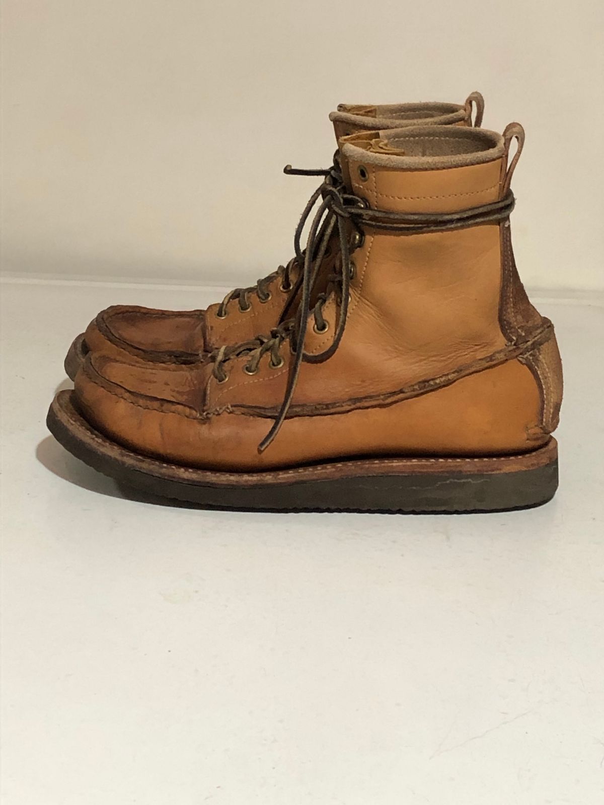 Photo by godspeed on December 6, 2023 of the Godspeed Work Moccasin in Horween Natural Essex.