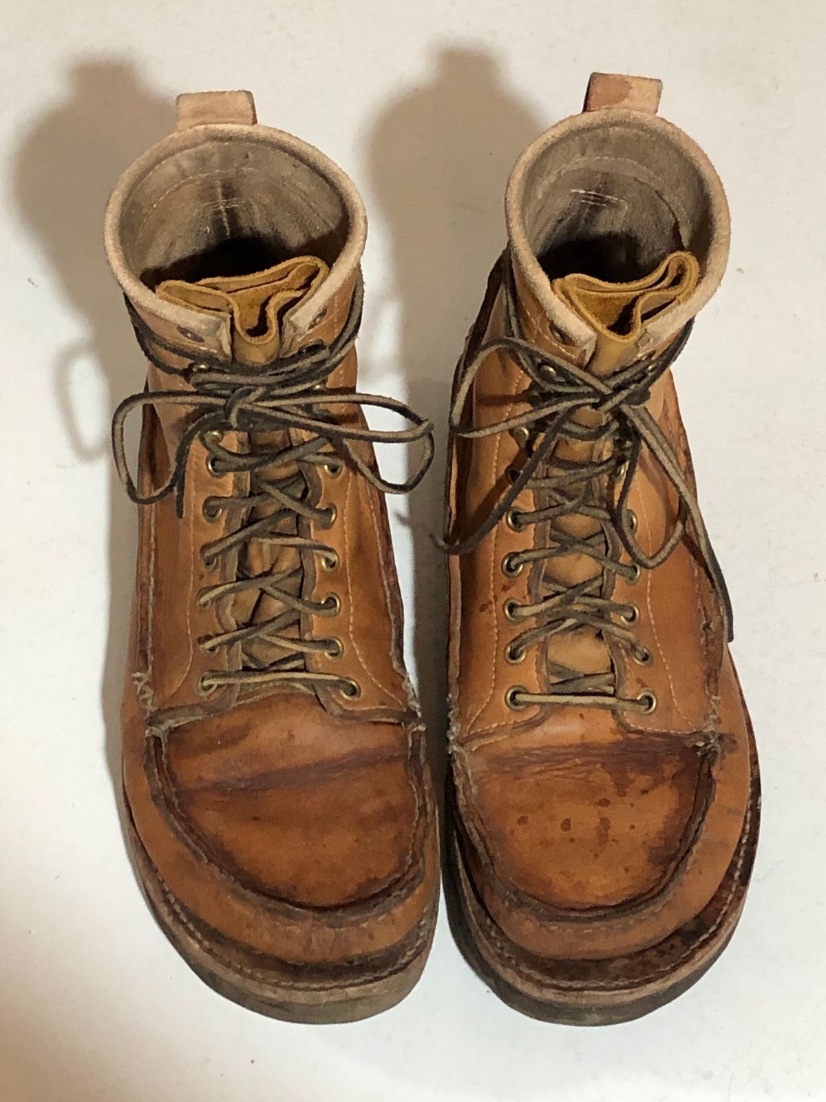 Photo by godspeed on December 6, 2023 of the Godspeed Work Moccasin in Horween Natural Essex.