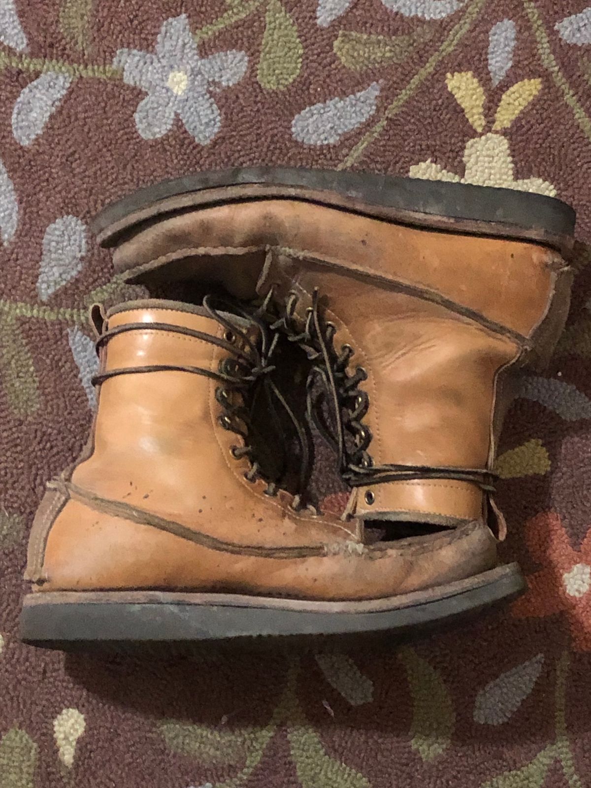 Photo by godspeed on January 6, 2024 of the Godspeed Work Moccasin in Horween Natural Essex.
