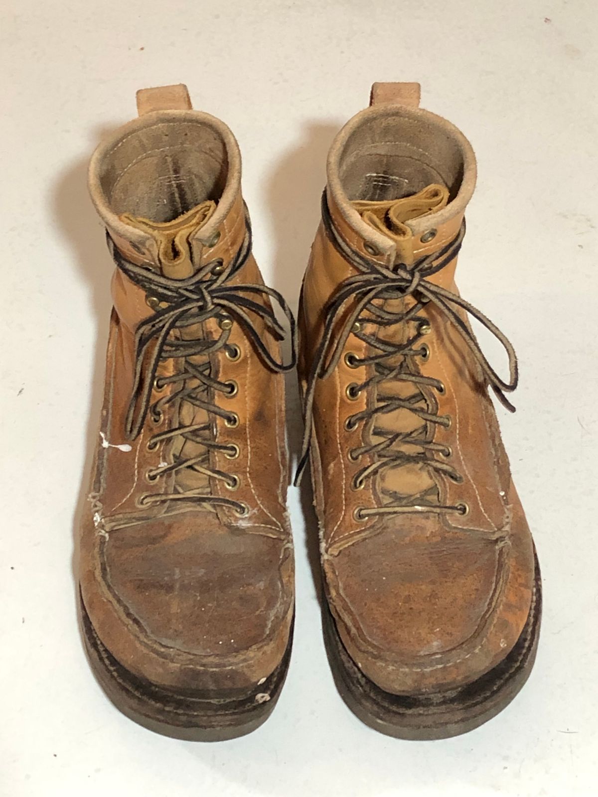 Photo by godspeed on February 6, 2024 of the Godspeed Work Moccasin in Horween Natural Essex.