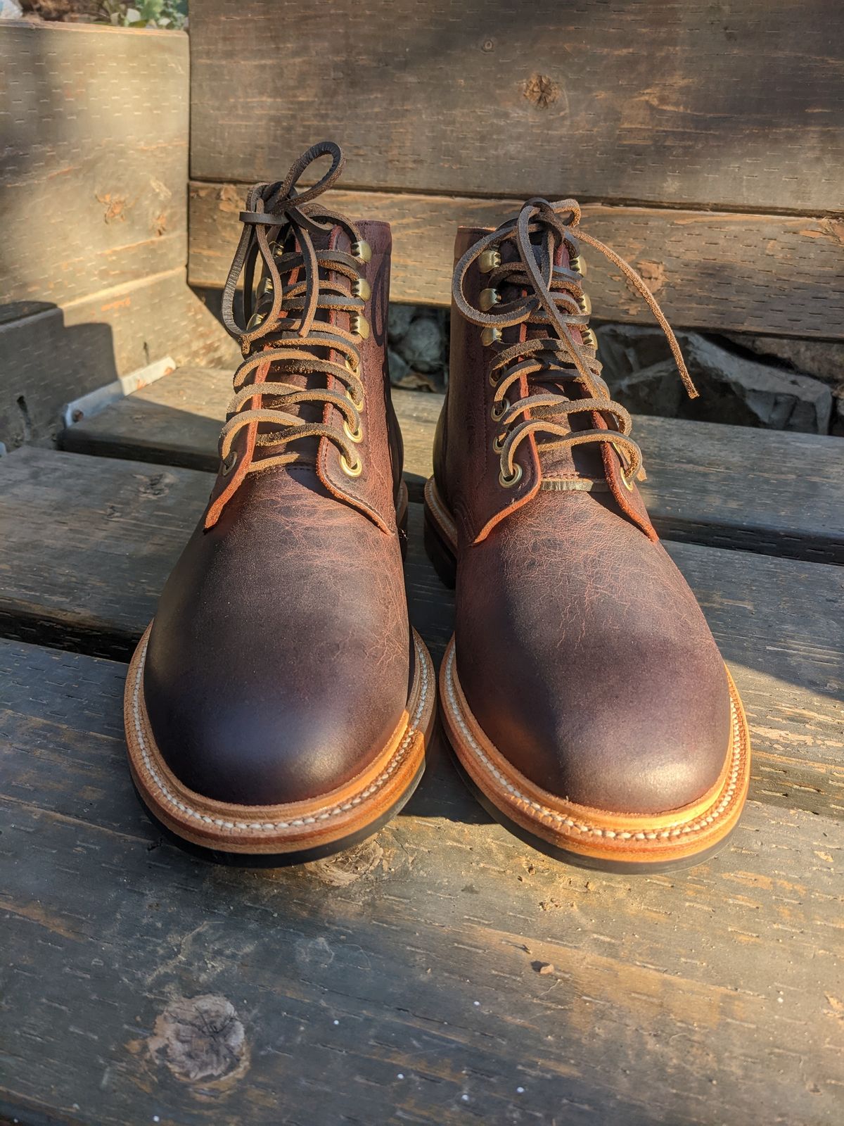 Photo by pumas88888888 on October 1, 2022 of the Grant Stone Diesel Boot in C.F. Stead Dark Burgundy Classic Kudu.