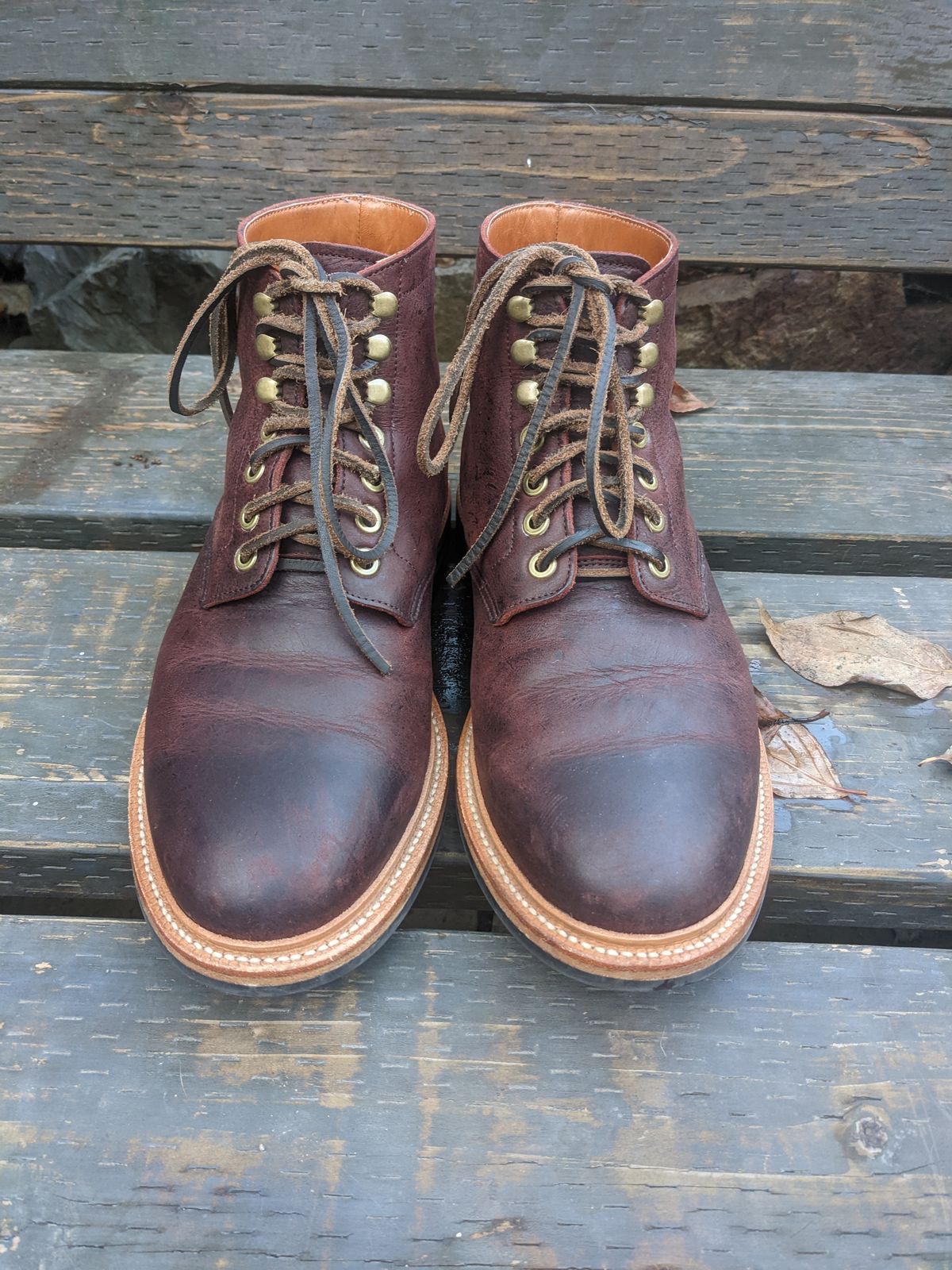 Photo by pumas88888888 on November 2, 2022 of the Grant Stone Diesel Boot in C.F. Stead Dark Burgundy Classic Kudu.