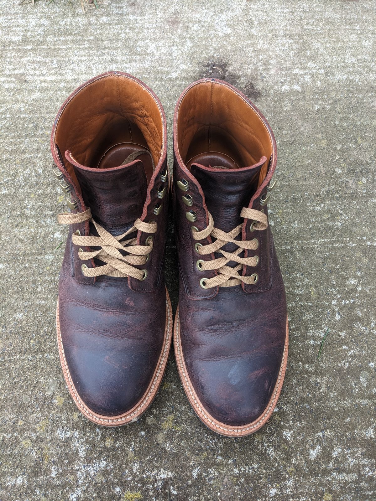 Photo by pumas88888888 on January 4, 2023 of the Grant Stone Diesel Boot in C.F. Stead Dark Burgundy Classic Kudu.