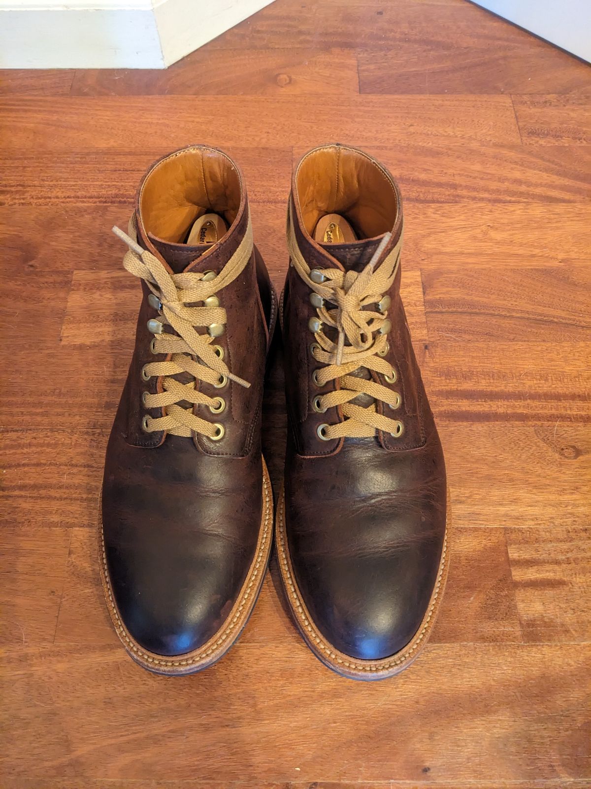 Photo by pumas88888888 on March 4, 2023 of the Grant Stone Diesel Boot in C.F. Stead Dark Burgundy Classic Kudu.