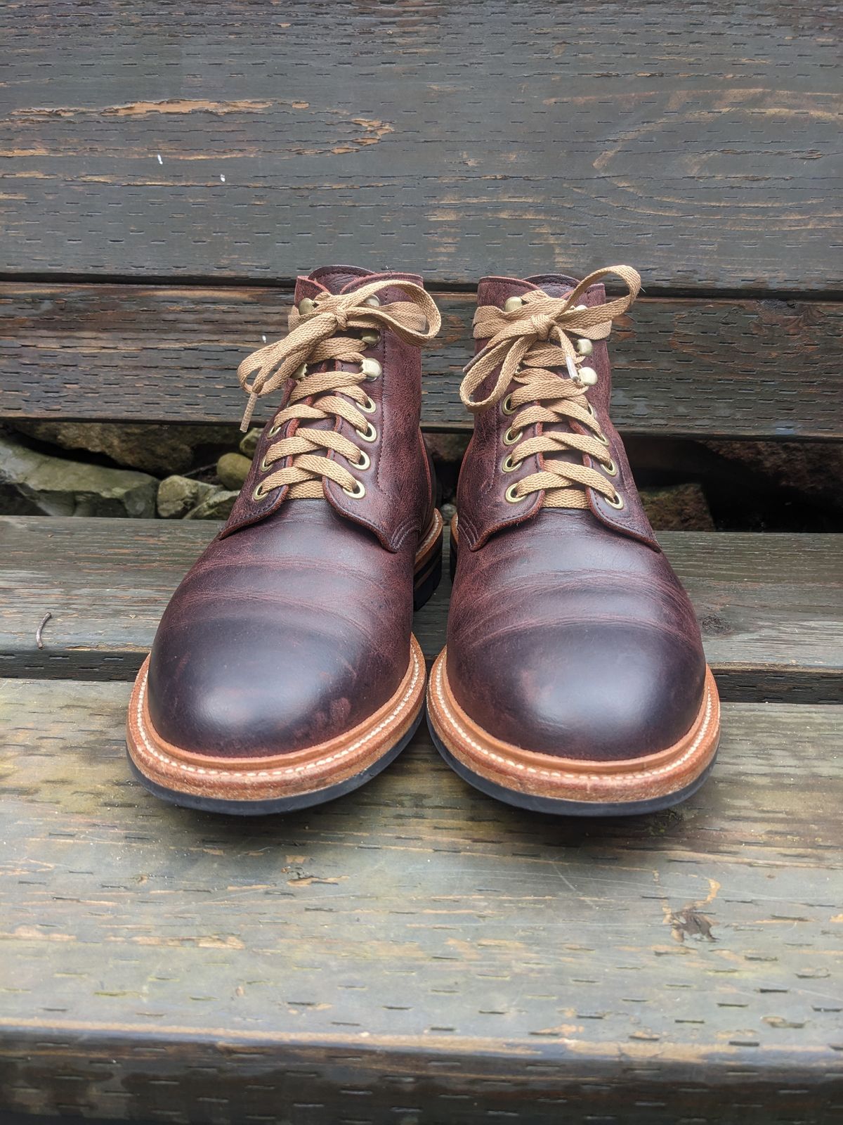 Photo by pumas88888888 on April 2, 2023 of the Grant Stone Diesel Boot in C.F. Stead Dark Burgundy Classic Kudu.
