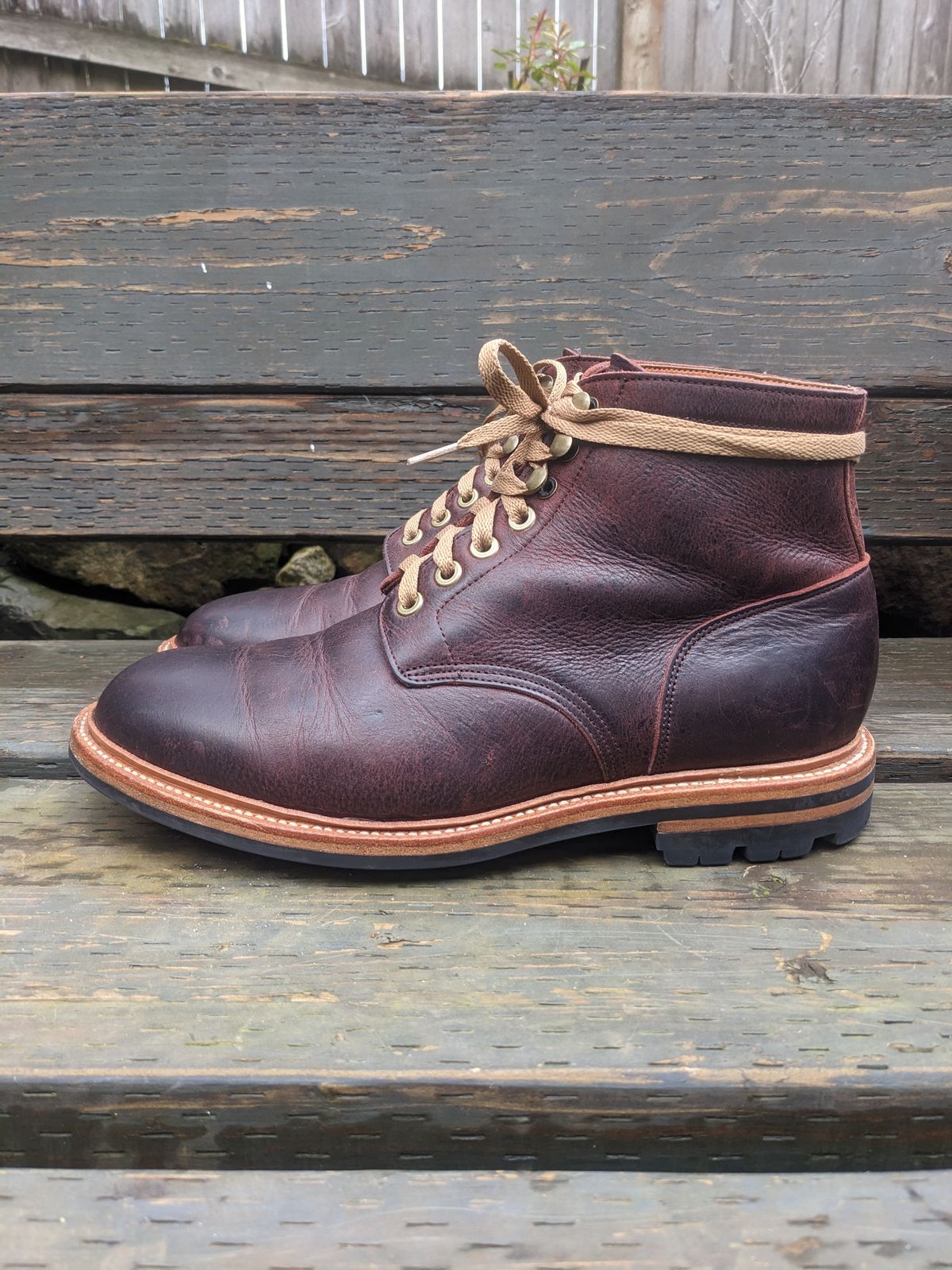 Photo by pumas88888888 on April 2, 2023 of the Grant Stone Diesel Boot in C.F. Stead Dark Burgundy Classic Kudu.