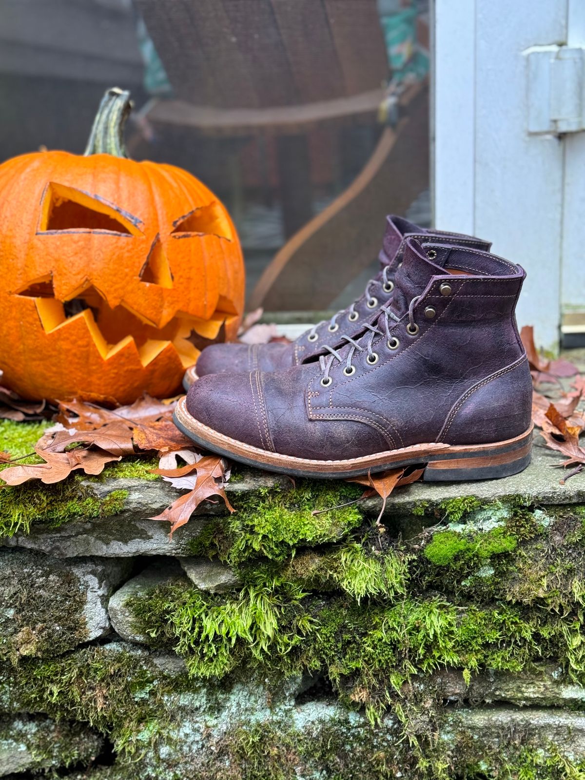 Photo by thewampus on November 1, 2023 of the Truman Service Boot in C.F. Stead Black Burgundy Rambler.