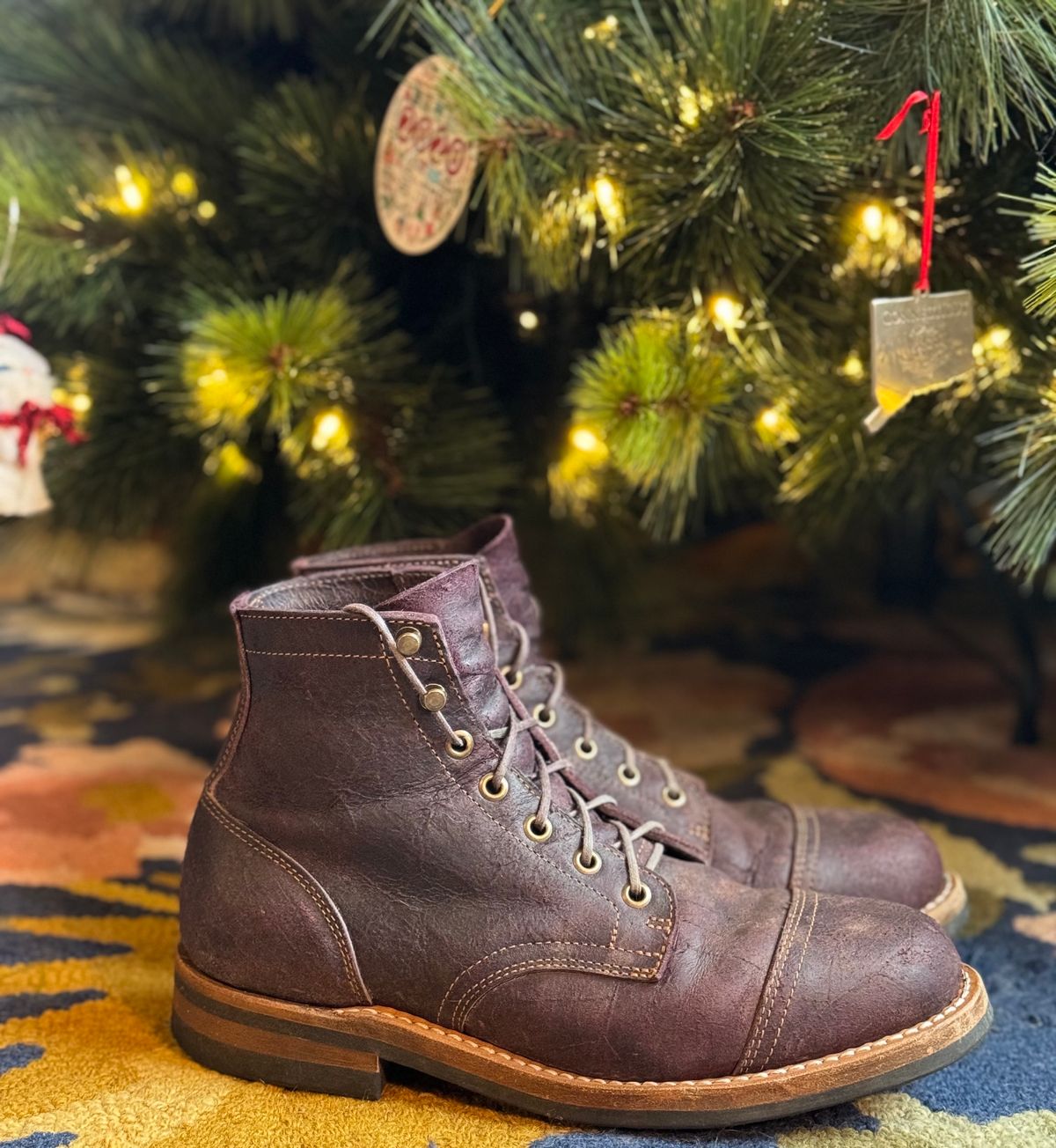 Photo by thewampus on December 1, 2023 of the Truman Service Boot in C.F. Stead Black Burgundy Rambler.