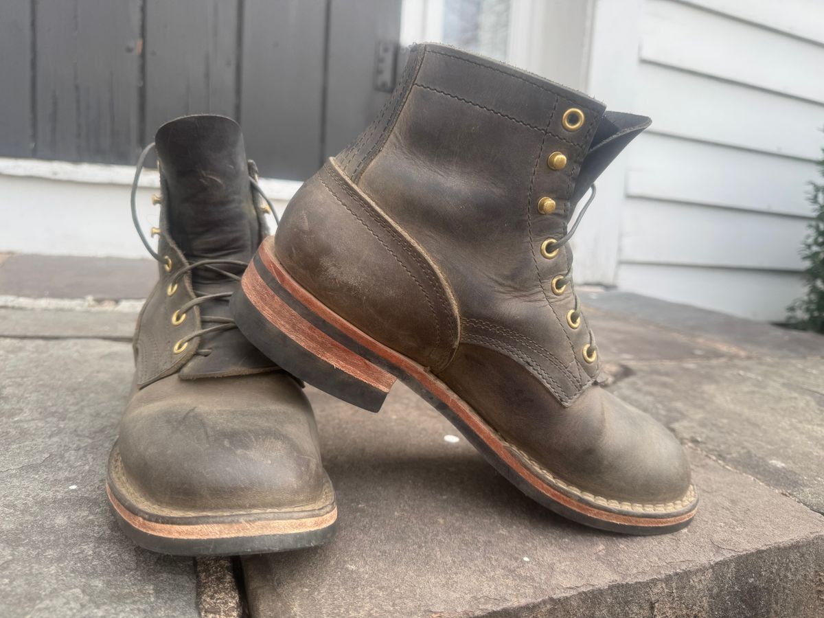 Photo by thewampus on December 1, 2024 of the Nicks MTO in Horween Steel Predator.