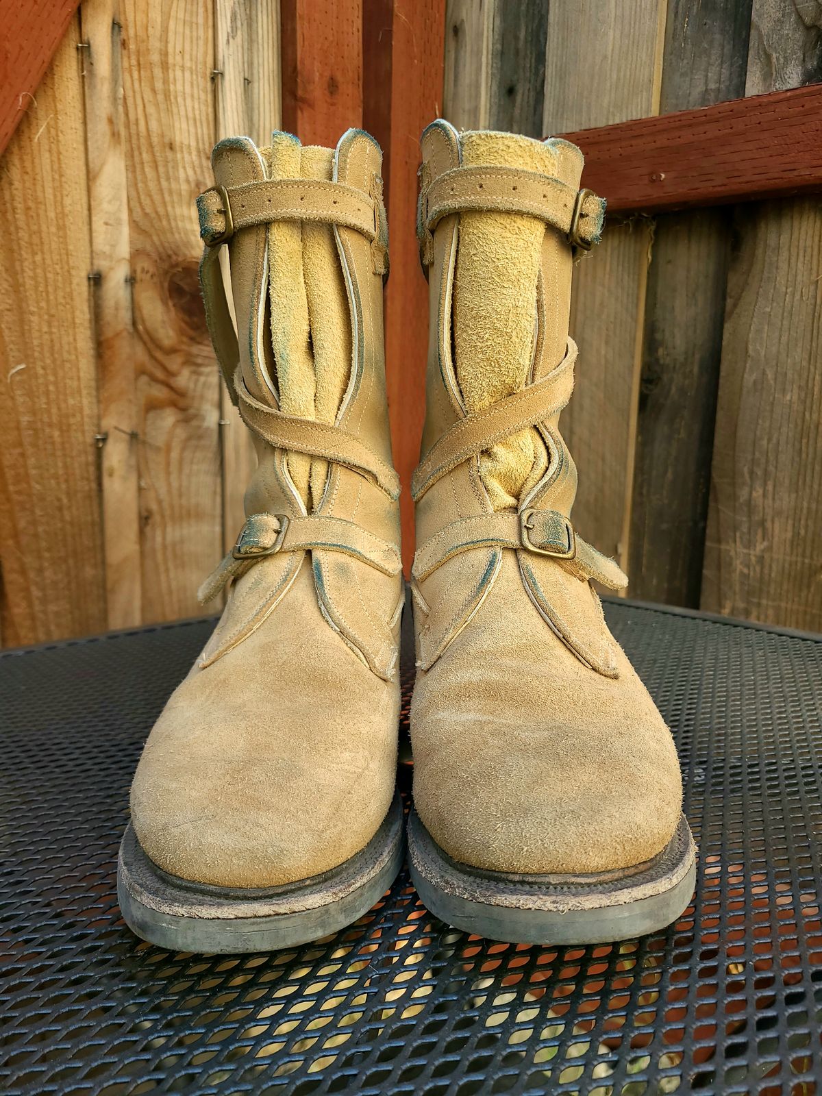 Photo by TheSlickBastard on November 1, 2023 of the Dehner Tank Boot (Strap) in Tan Calfskin.