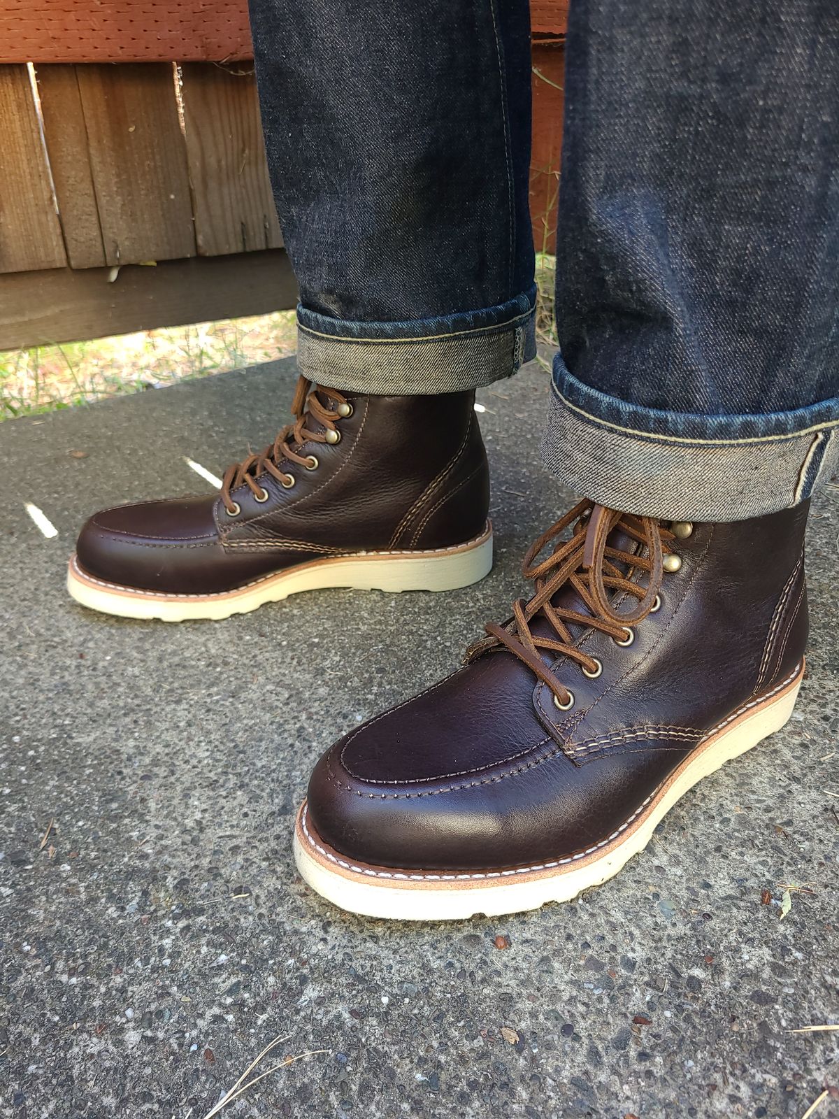 Photo by TheSlickBastard on October 2, 2022 of the Wolverine 1000 Mile Moc-Toe Boot in Horween Arabica Lux Calfskin.