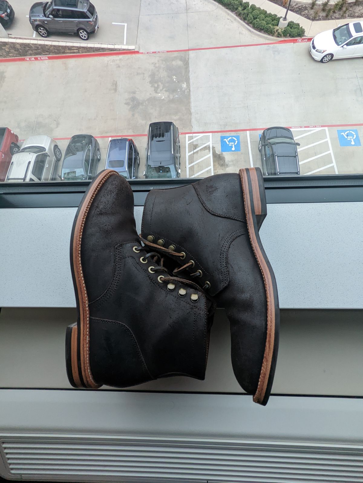 Photo by unofficiallegends on November 4, 2022 of the Grant Stone Diesel Boot in C.F. Stead Earth Waxy Commander Suede.