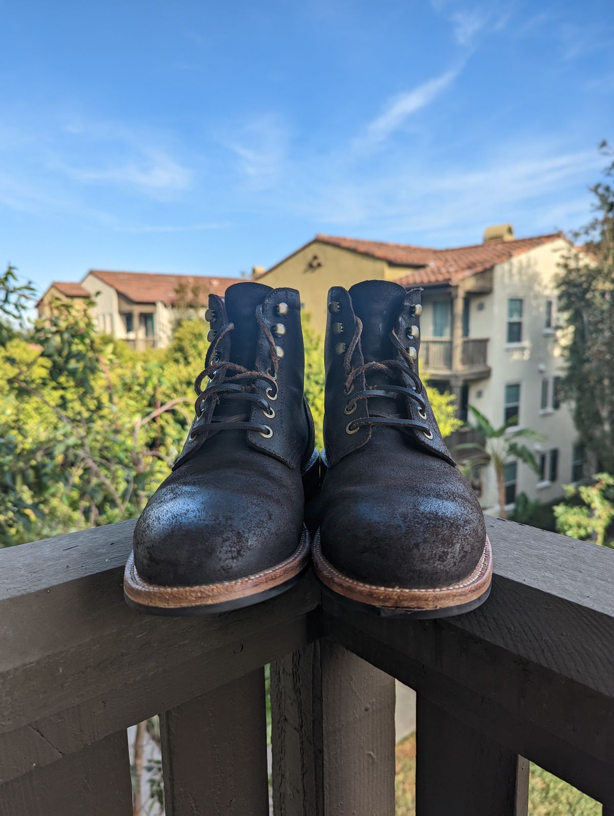 Photo by unofficiallegends on December 3, 2022 of the Grant Stone Diesel Boot in C.F. Stead Earth Waxy Commander Suede.