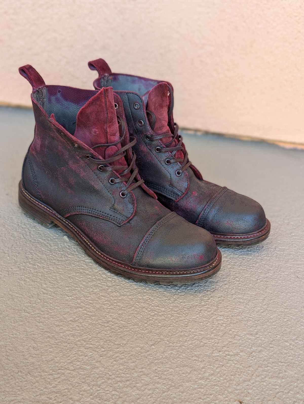 Photo by unofficiallegends on November 3, 2024 of the Allen Edmonds Normandy in Unknown Leather.