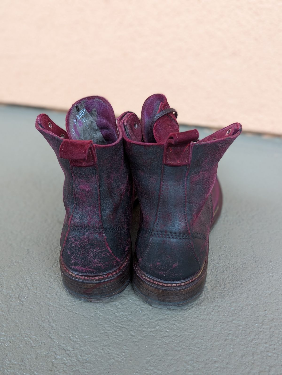 Photo by unofficiallegends on December 4, 2024 of the Allen Edmonds Normandy in Unknown Leather.