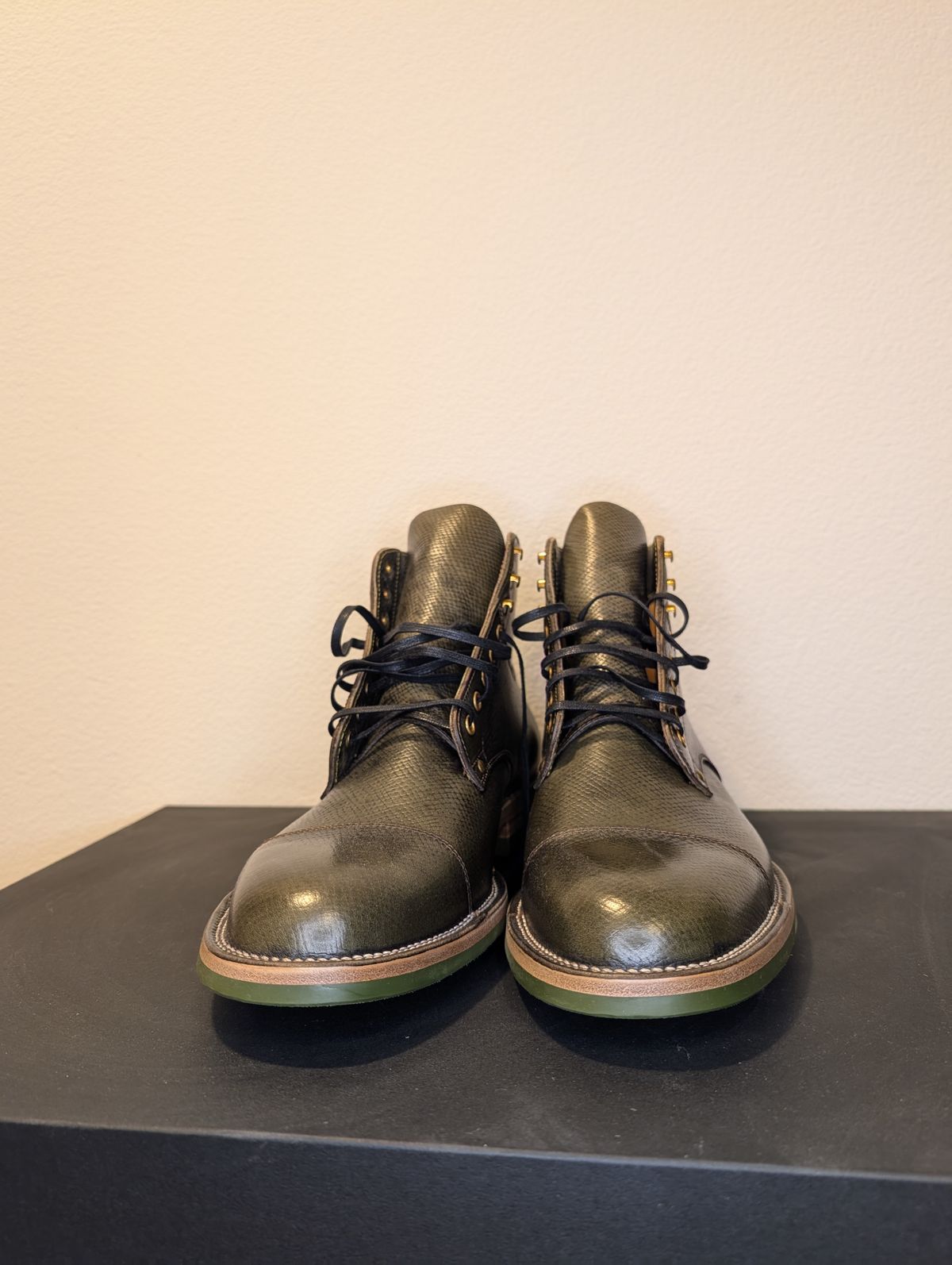 Photo by unofficiallegends on October 5, 2025 of the Iron Boots x Østmo Type 1 in Horween Pioneer Hatchgrain Green.