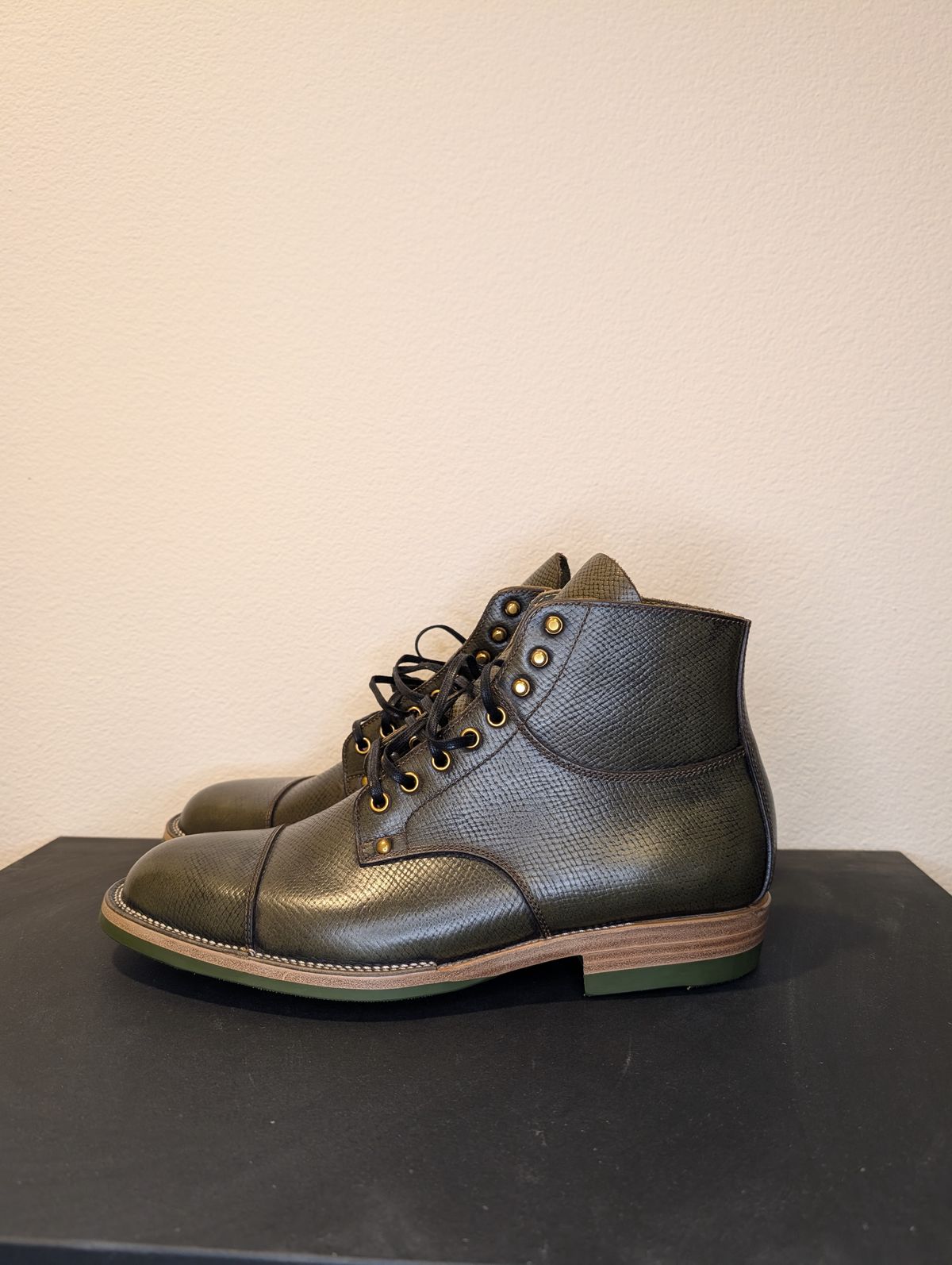 Photo by unofficiallegends on October 5, 2025 of the Iron Boots x Østmo Type 1 in Horween Pioneer Hatchgrain Green.