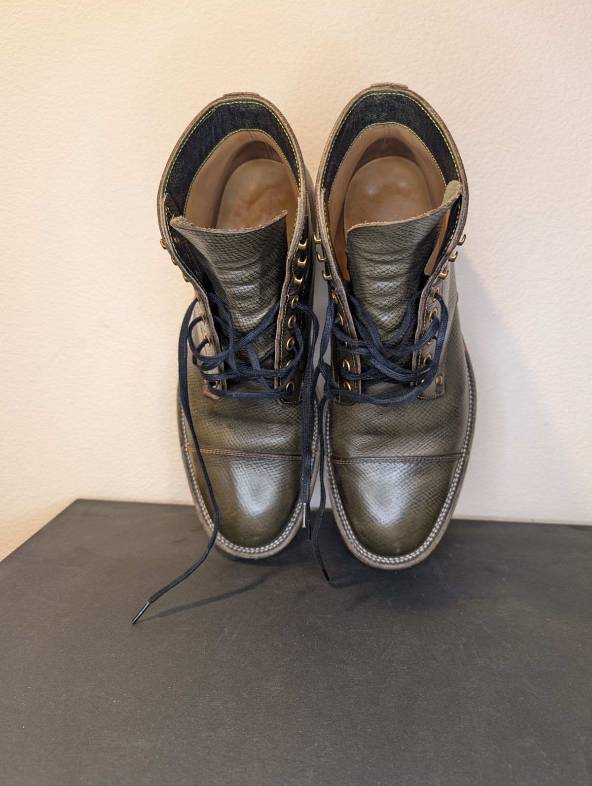 Photo by unofficiallegends on March 4, 2026 of the Iron Boots x Østmo Type 1 in Horween Pioneer Hatchgrain Green.