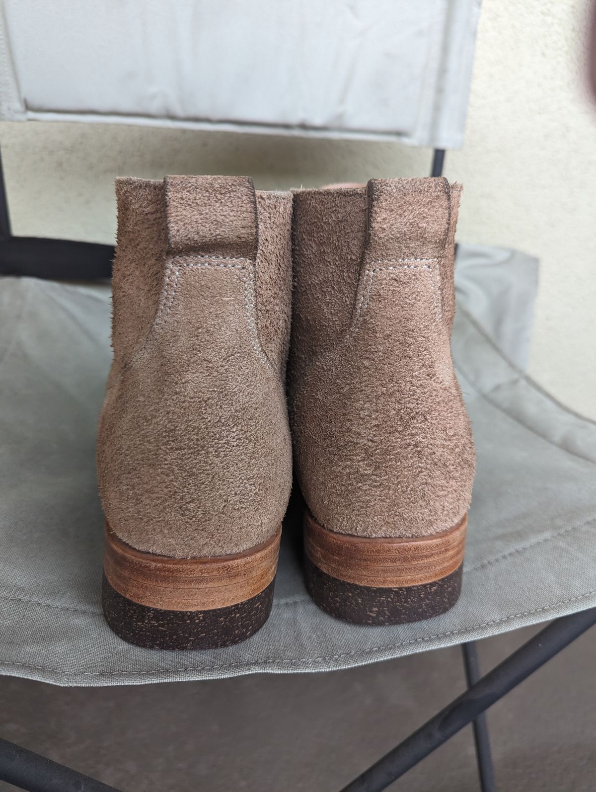 Photo by unofficiallegends on February 1, 2024 of the Jakkrabbits Officer Boots in Heritage Natural Vegetable Tanned Roughout.