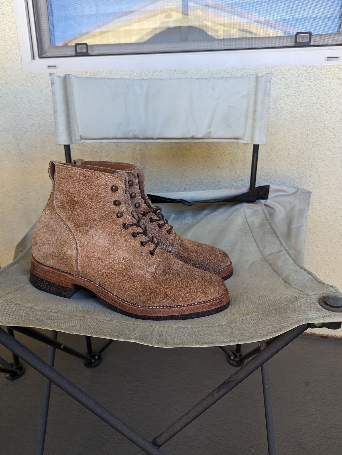 Photo by unofficiallegends on April 3, 2024 of the Jakkrabbits Officer Boots in Heritage Natural Vegetable Tanned Roughout.