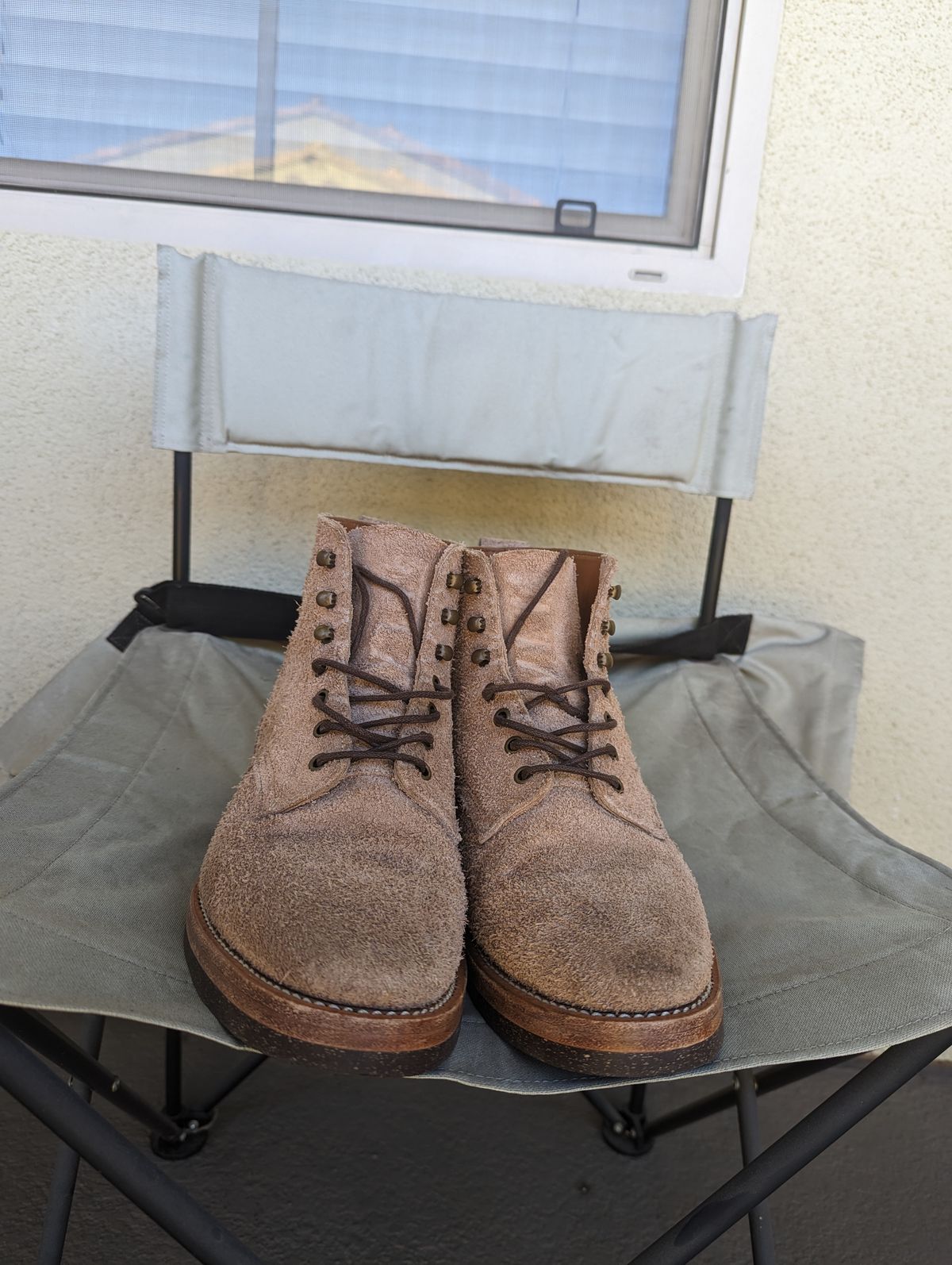 Photo by unofficiallegends on December 2, 2023 of the Jakkrabbits Officer Boots in Heritage Natural Vegetable Tanned Roughout.