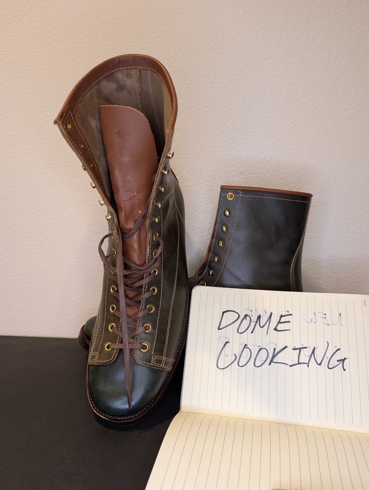 Photo by unofficiallegends on November 4, 2025 of the Clinch Gary Boots in Clinch / Green-Overdyed Horsebutt.