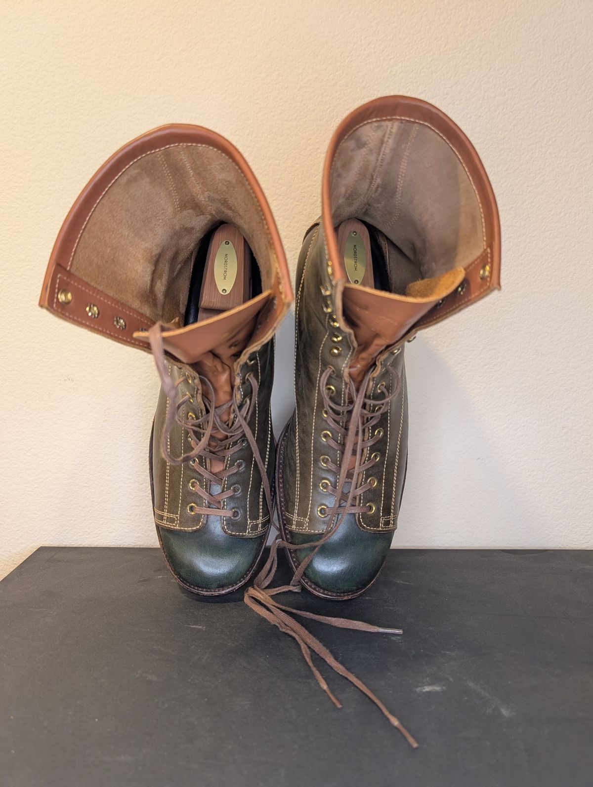 Photo by unofficiallegends on March 4, 2026 of the Clinch Gary Boots in Clinch / Green-Overdyed Horsebutt.