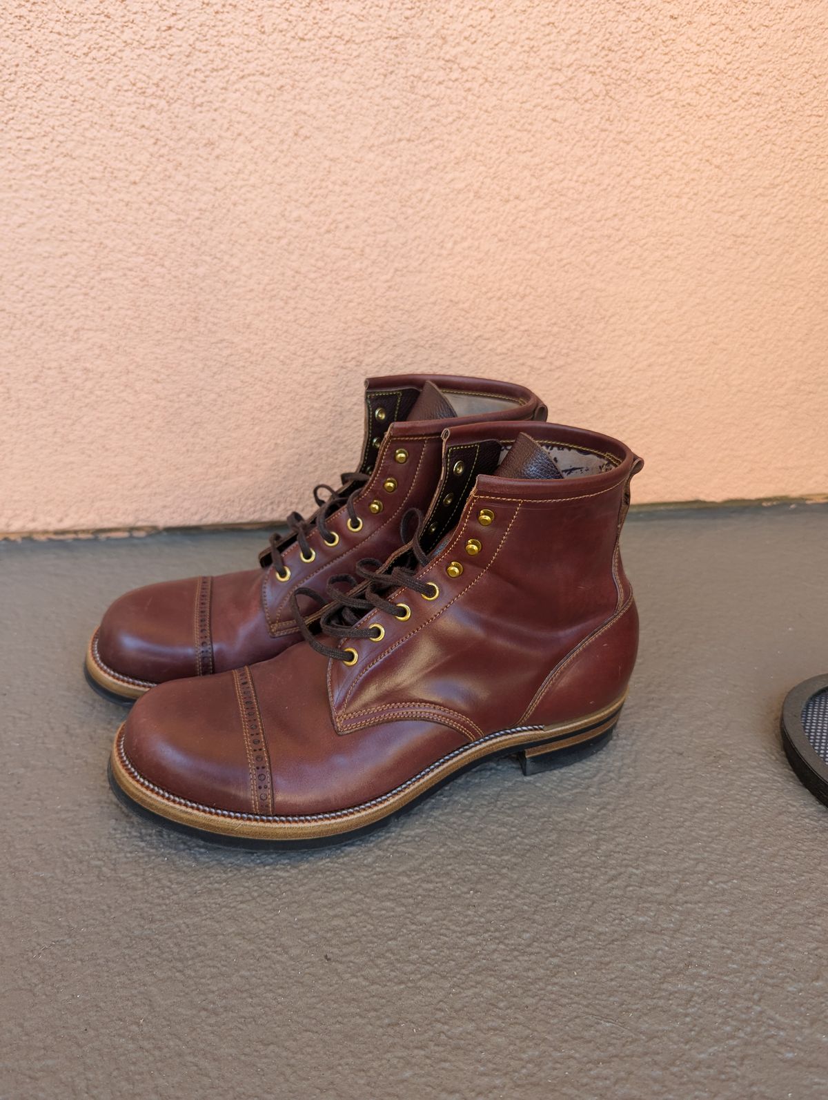 Photo by unofficiallegends on November 3, 2024 of the Iron Boots 5515 in Maryam Ruggine Shell Cordovan.