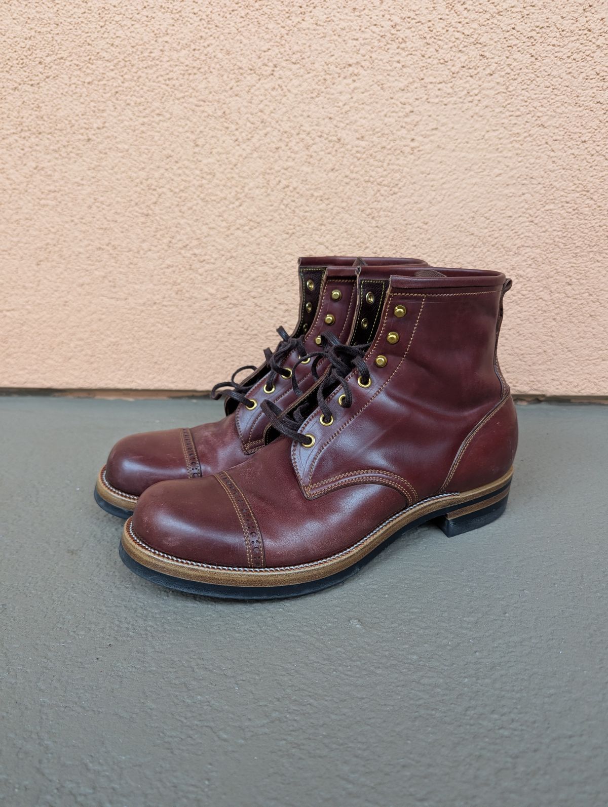 Photo by unofficiallegends on December 4, 2024 of the Iron Boots 5515 in Maryam Ruggine Shell Cordovan.