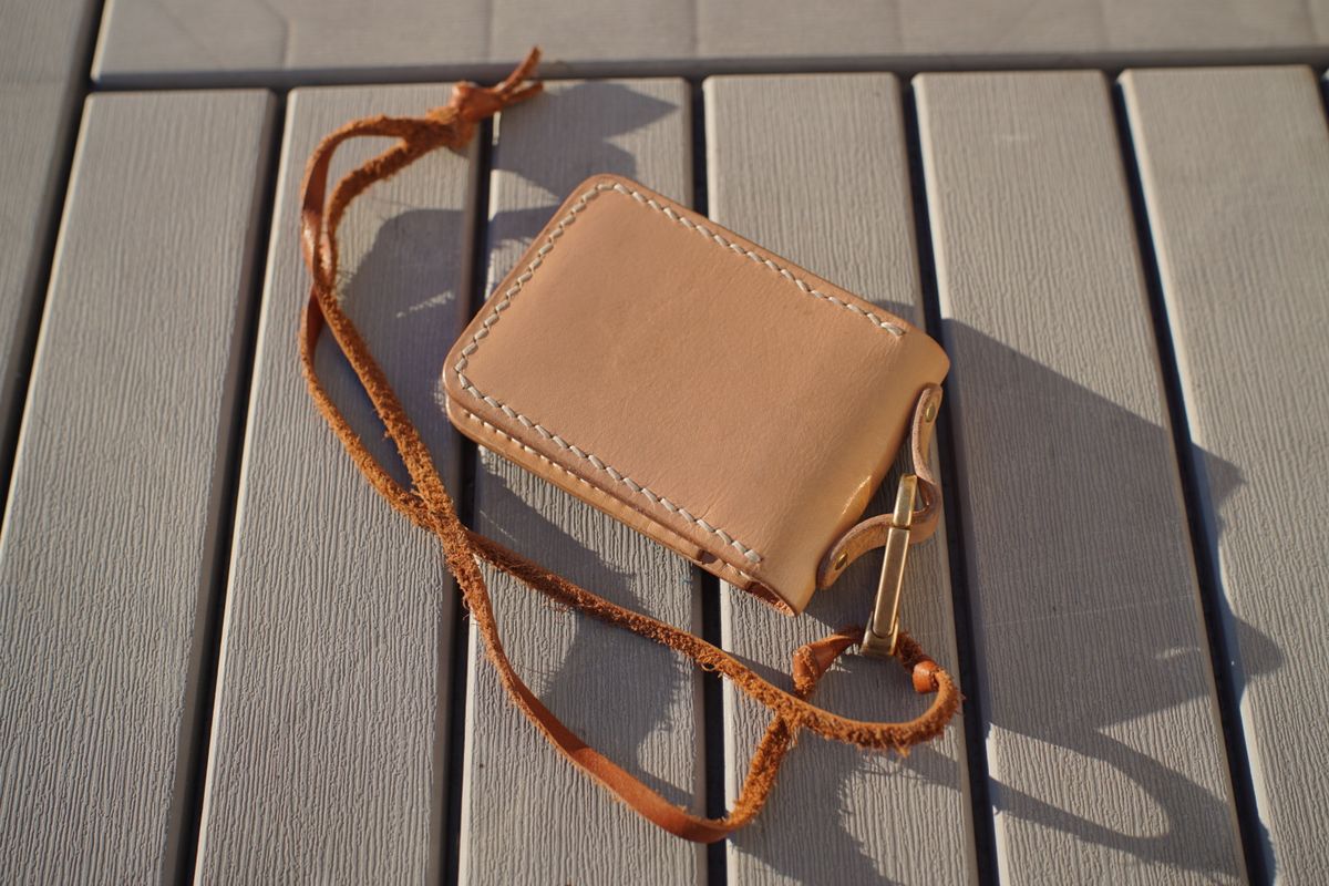 Photo by litespeedd on March 1, 2026 of the Black Lotus Leather Custom Card Case in Korba Buffalo Calf Natural.