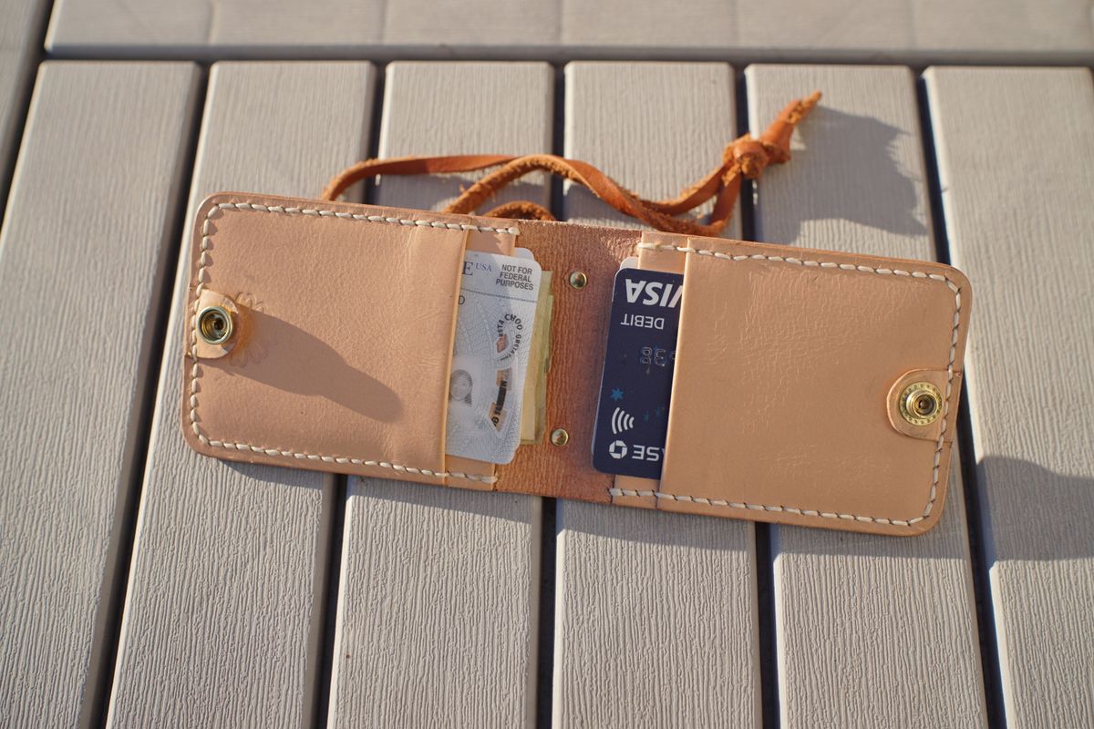 Photo by litespeedd on March 1, 2026 of the Black Lotus Leather Custom Card Case in Korba Buffalo Calf Natural.