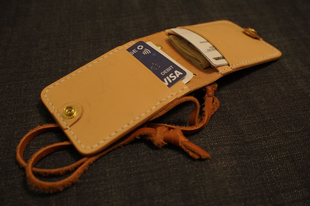 Photo by litespeedd on April 5, 2026 of the Black Lotus Leather Custom Card Case in Korba Buffalo Calf Natural.