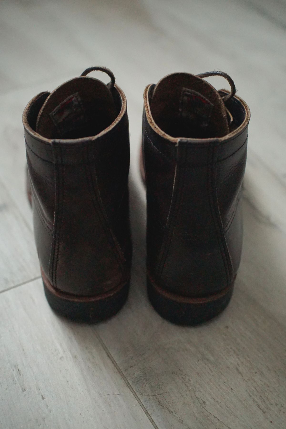 Photo by litespeedd on February 3, 2026 of the Red Wing 8061 Merchant in S.B. Foot Ebony Harness.