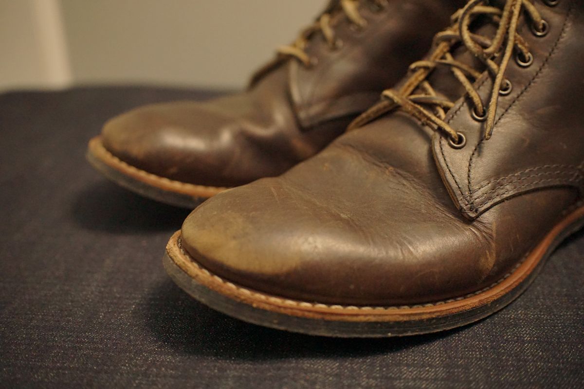 Photo by litespeedd on April 5, 2026 of the Red Wing 8061 Merchant in S.B. Foot Ebony Harness.